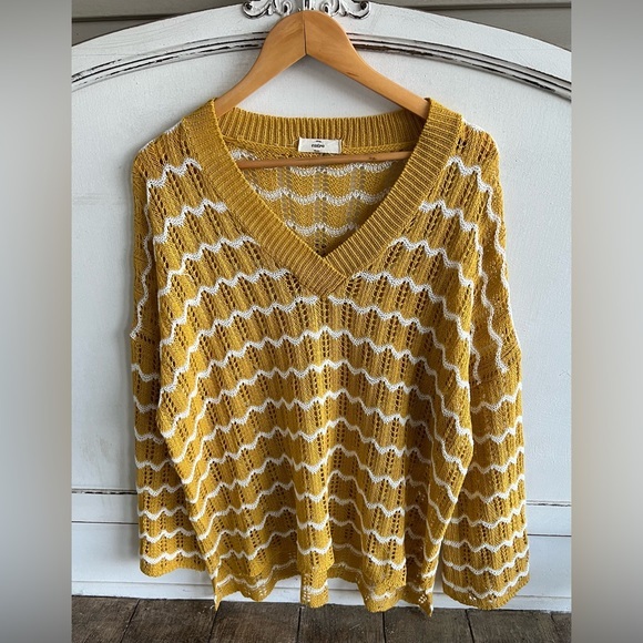 Entro Summer Sweater - Size Large - $24 - Picture 1 of 10